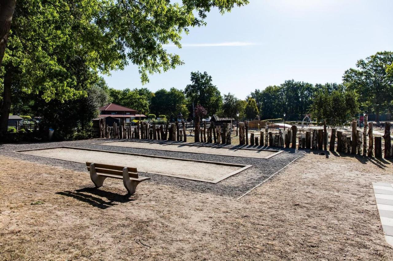 ホテル Europarcs Limburg Susteren エクステリア 写真